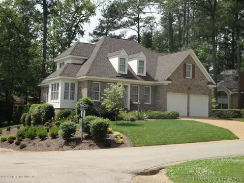 2 Captains Ct, Williamsburg, VA 23185 photo 1