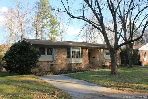 119 Patrick Henry, Williamsburg, VA 23185 photo 2