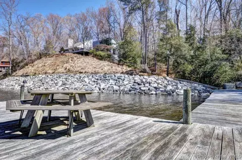15401 Rolfe Ct, Lanexa, VA 23089 photo 47
