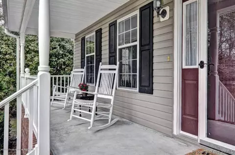 15720 River Bend Trl, Lanexa, VA 23089 photo 2