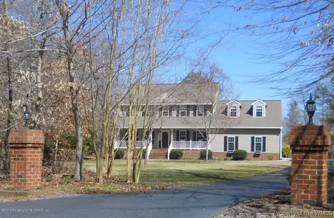 15720 River Bend Trl, Lanexa, VA 23089 photo 1