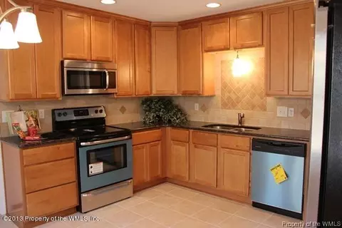 113 Winter E, Williamsburg, VA 23188 photo 3