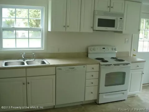 13900 Cypress Dr, Lanexa, VA 23089 photo 4