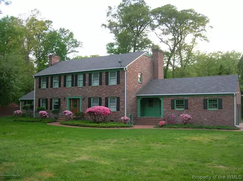 293 E Queens Dr, Williamsburg, VA 23185 photo 1