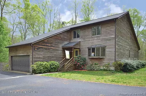 5921 Spring Run Dr, Quinton, VA 23141 photo 1