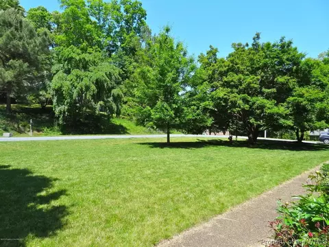 3301 Evesham Ct, Williamsburg, VA 23185 photo 2