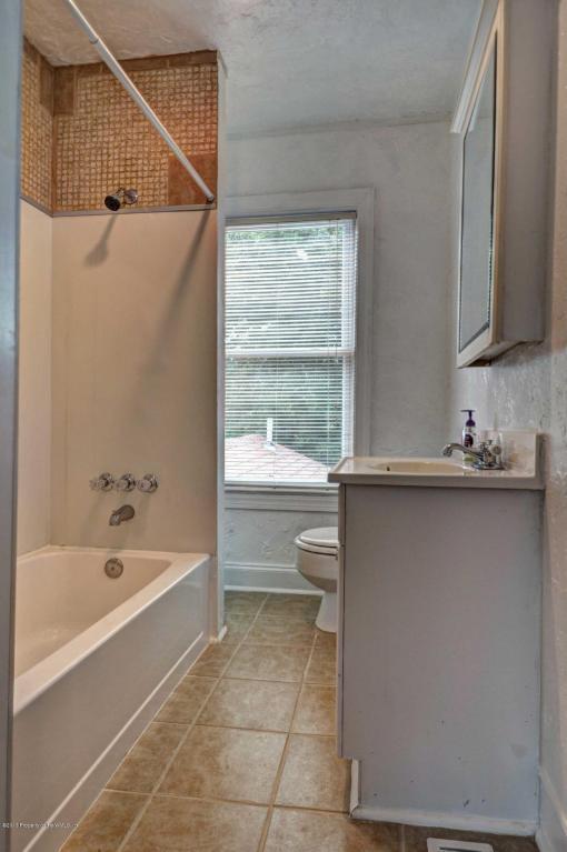  270 Lee St, Hampton, VA 23669 photo 17