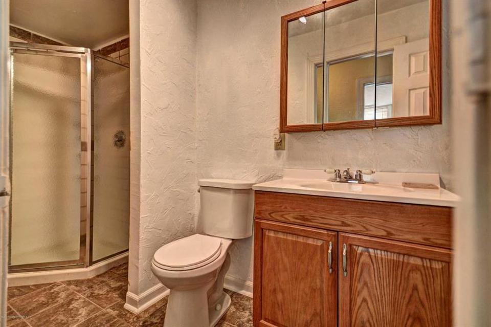  270 Lee St, Hampton, VA 23669 photo 11