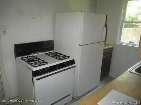 146 Clyde St, Hampton, VA 23669 photo 4