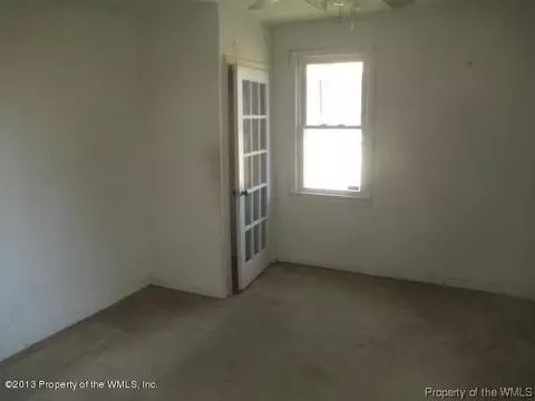 146 Clyde St, Hampton, VA 23669 photo 3