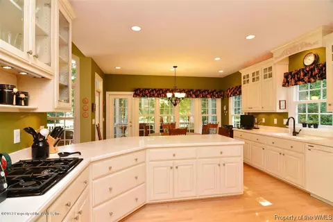 111 Huntercombe, Williamsburg, VA 23188 photo 10