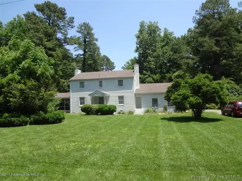 274 E Queens Dr, Williamsburg, VA 23185 photo 1