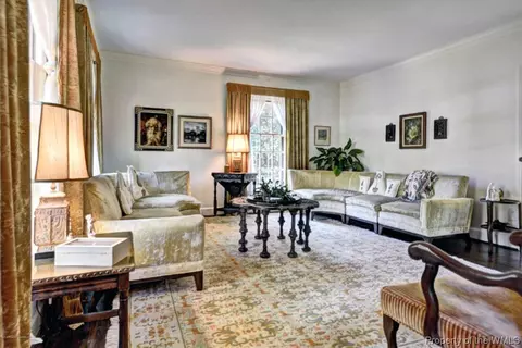 8 Hampton Ky, Williamsburg, VA 23185 photo 5