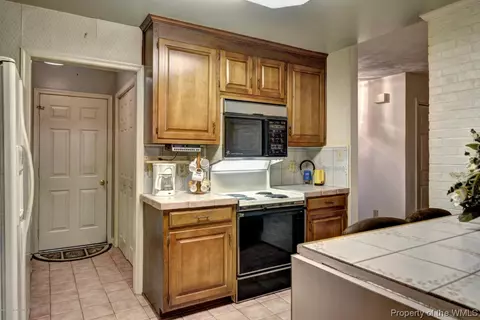527 Spring Trce, Williamsburg, VA 23188 photo 10