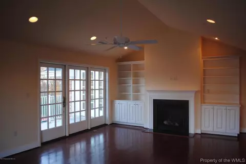 1302 Eaglescliffe, Williamsburg, VA 23188 photo 2
