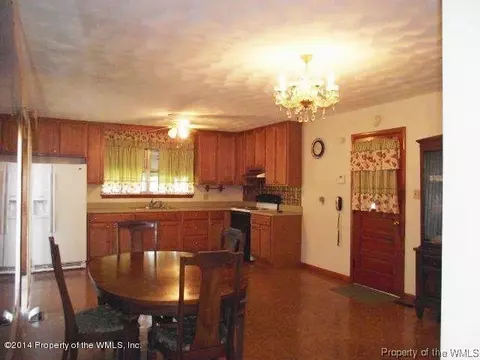 18 Moss Ave, Hampton, VA 23669 photo 5