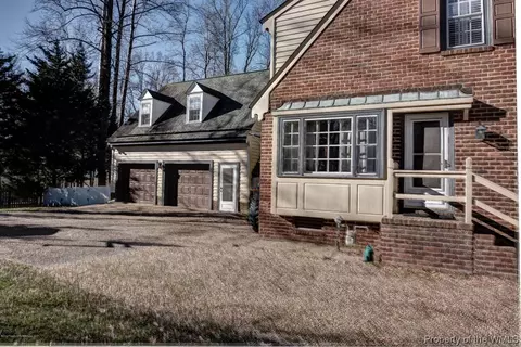 7 Hampton Ky, Williamsburg, VA 23185 photo 2