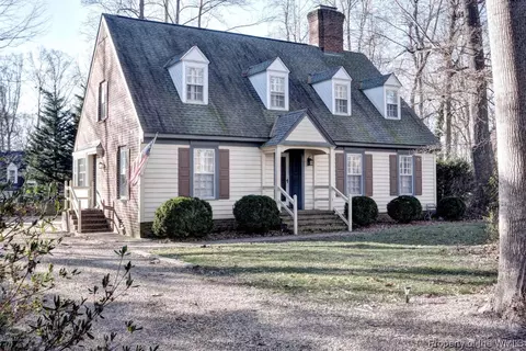7 Hampton Ky, Williamsburg, VA 23185 photo 1