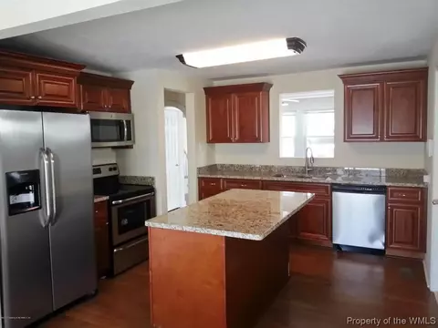 30 E Southhampton Dr, Hampton, VA 23669 photo 5