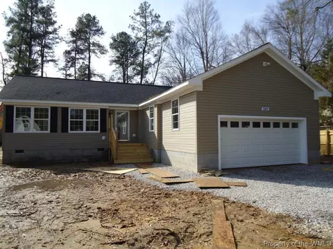 501 Riverside Dr, Lanexa, VA 23089 photo 1