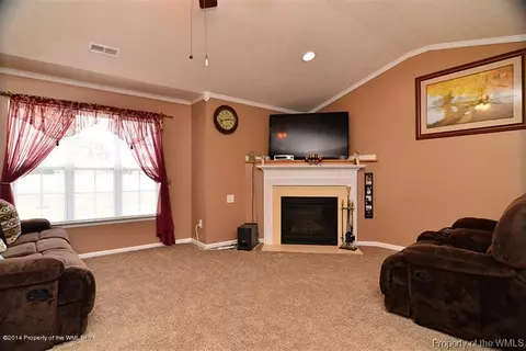 7213 Jeffrey Dr, Gloucester, VA 23061 photo 3