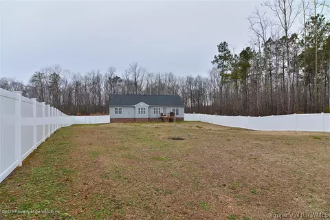 7213 Jeffrey Dr, Gloucester, VA 23061 photo 17