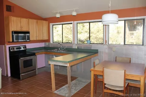 4089 S Riverside Dr, Lanexa, VA 23089 photo 6