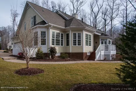 102 Dundee, Williamsburg, VA 23188 photo 2