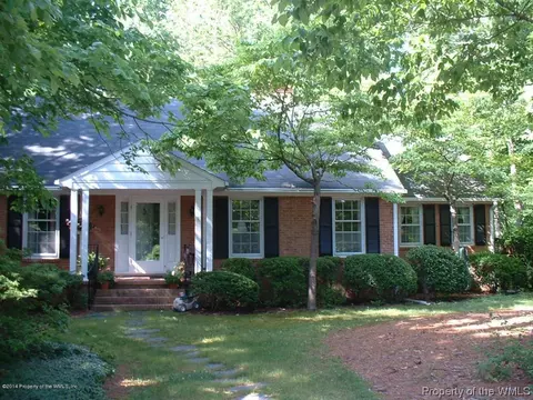 110 Bowstring Dr, Williamsburg, VA 23185 photo 1