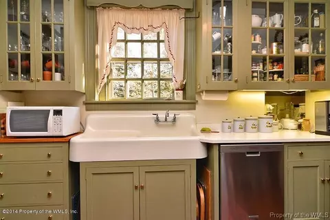 701 Powell St, Williamsburg, VA 23185 photo 11