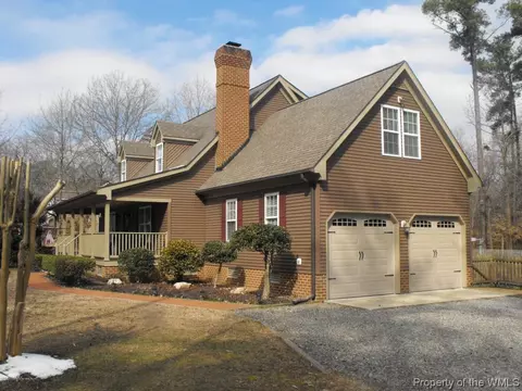 1316 S Waterside Dr, Lanexa, VA 23089 photo 3