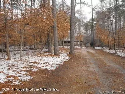1316 S Waterside Dr, Lanexa, VA 23089 photo 2