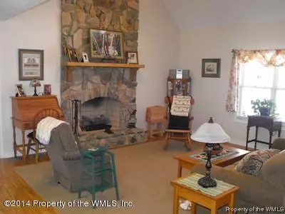 1316 S Waterside Dr, Lanexa, VA 23089 photo 5