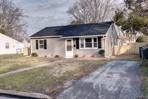 1911 Rawood Dr, Hampton, VA 23662 photo 2