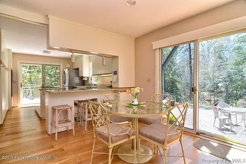 325 Burns Ln, Williamsburg, VA 23185 photo 6