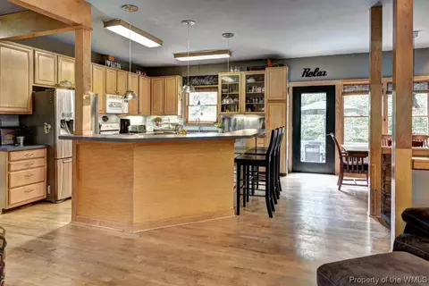 3320 N Riverside Dr, Lanexa, VA 23089 photo 7