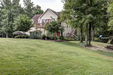 3320 N Riverside Dr, Lanexa, VA 23089 photo 3