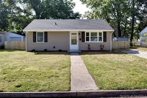 2004 Rawood Dr, Hampton, VA 23663 photo 1
