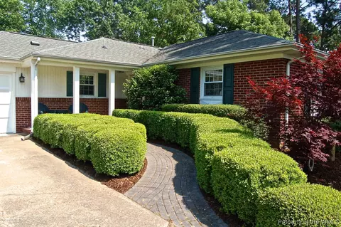 502 White Hall Cir, Hampton, VA 23669 photo 2