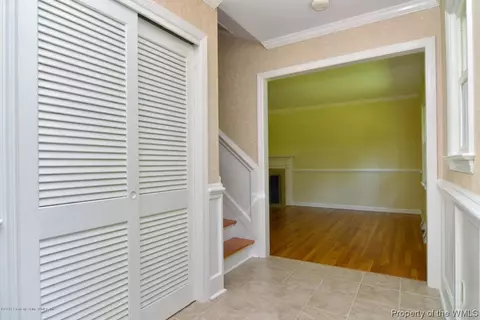257 E Queens Dr, Williamsburg, VA 23185 photo 2