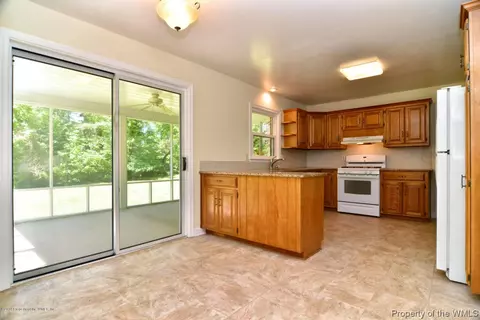 257 E Queens Dr, Williamsburg, VA 23185 photo 11