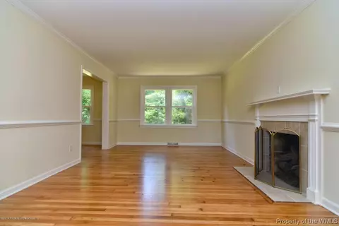 257 E Queens Dr, Williamsburg, VA 23185 photo 5