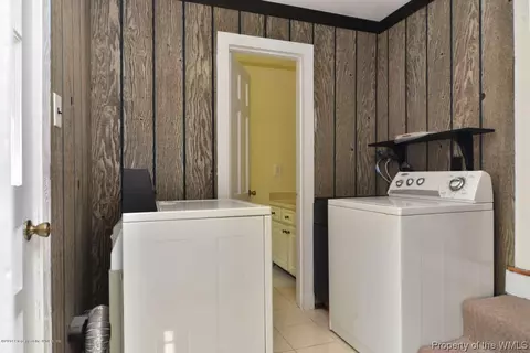 257 E Queens Dr, Williamsburg, VA 23185 photo 13