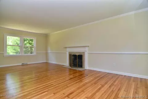 257 E Queens Dr, Williamsburg, VA 23185 photo 6