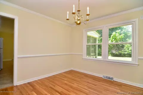 257 E Queens Dr, Williamsburg, VA 23185 photo 8