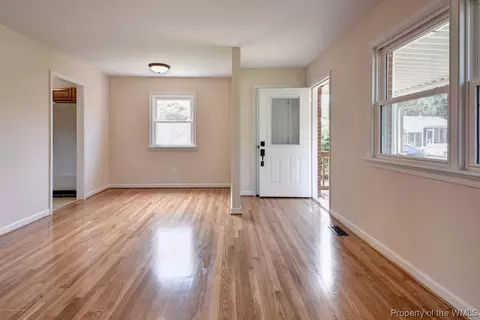 6 Gregson Ct, Hampton, VA 23666 photo 4