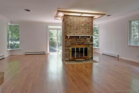 712 Powell St, Williamsburg, VA 23185 photo 4