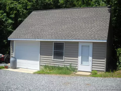 968 Beaverdam Rd, Spring Grove, VA 23881 photo 12