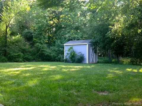 105 Patrick Henry Dr, Williamsburg, VA 23185 photo 26