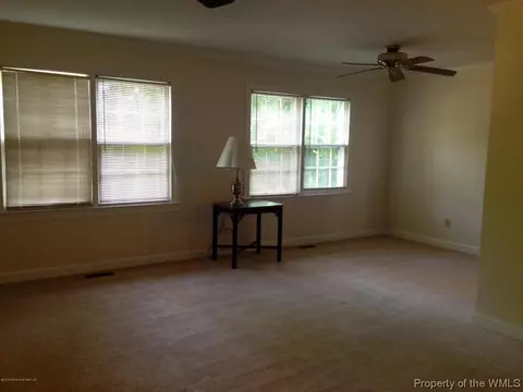 105 Patrick Henry Dr, Williamsburg, VA 23185 photo 8